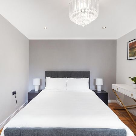 A Beautiful Stylish 2 Bedroom Apartment -City Of London Londres Exterior foto