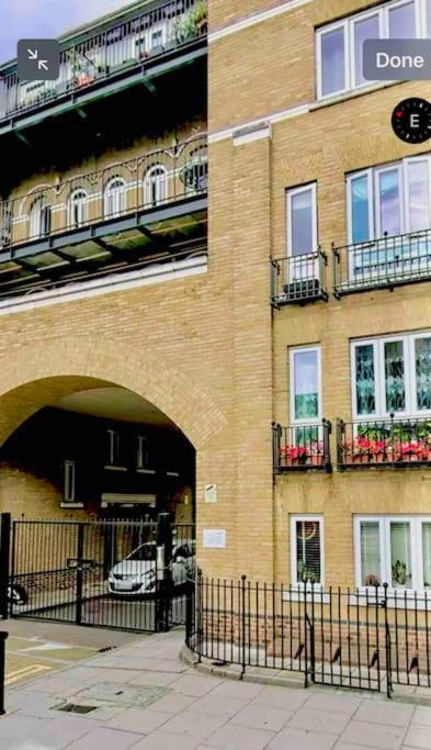A Beautiful Stylish 2 Bedroom Apartment -City Of London Londres Exterior foto