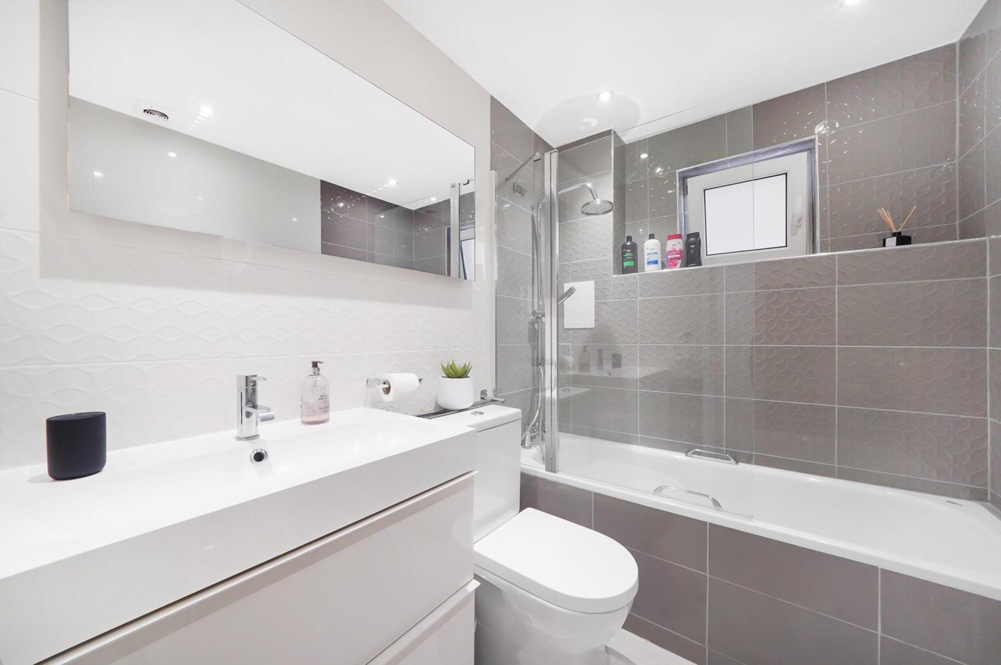 A Beautiful Stylish 2 Bedroom Apartment -City Of London Londres Exterior foto