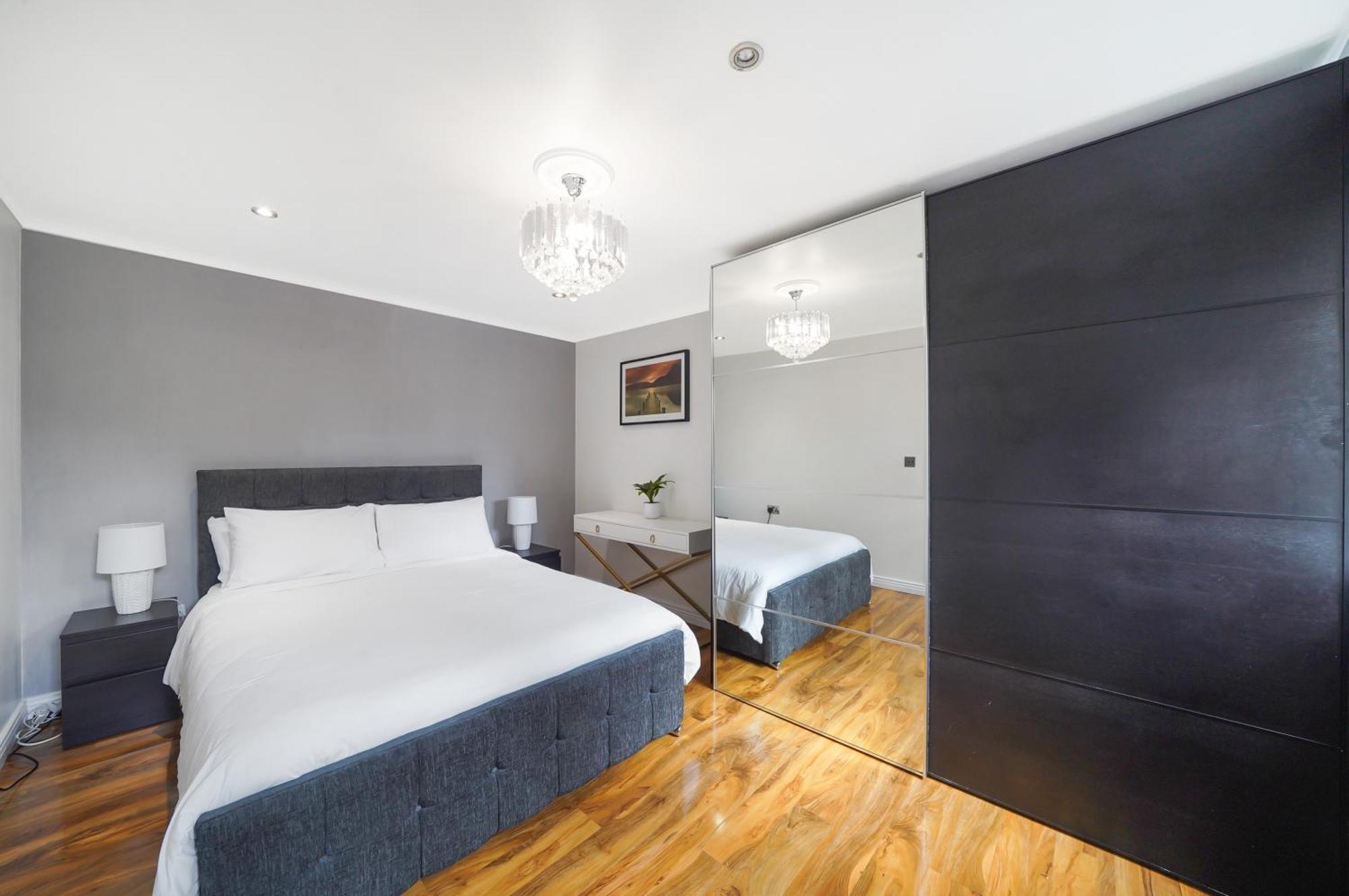 A Beautiful Stylish 2 Bedroom Apartment -City Of London Londres Exterior foto